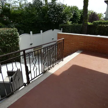 Allende In Dei Marmi * Φόρτε ντε Μάρμι